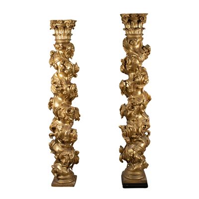 Coppia di Colonne in Legno Intagliato, Dorato e Laccato