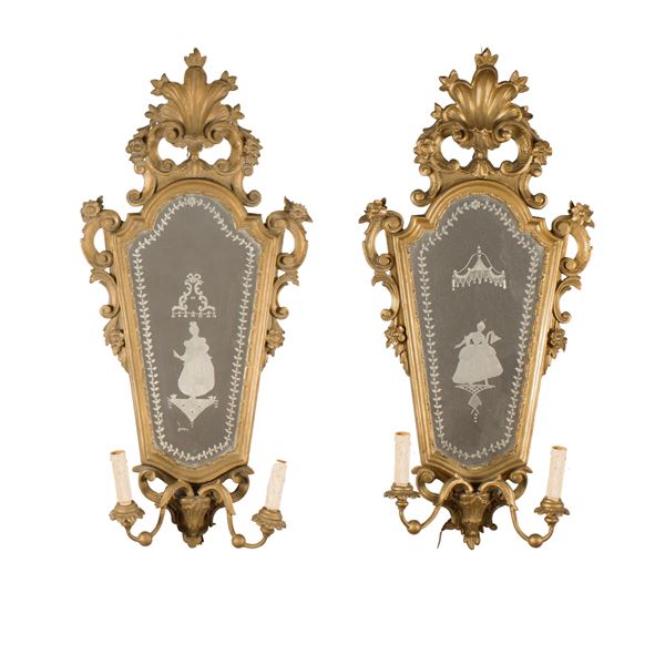 Coppia di ventoline in legno dorato e intagliato  (Italia, XIX - XX Sec.)  - Asta Dipinti, Arredi, Libri e Sculture Web Only - Colasanti Casa d'Aste
