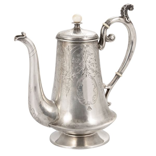 Caffettiera in argento
