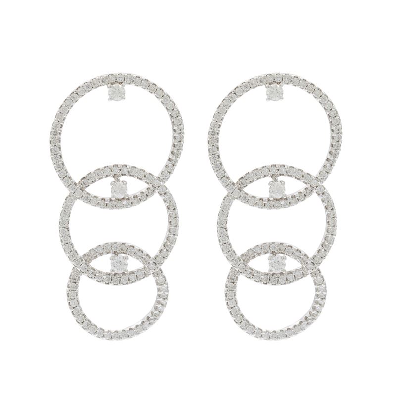 Orecchini pendenti in oro bianco 18kt e diamanti