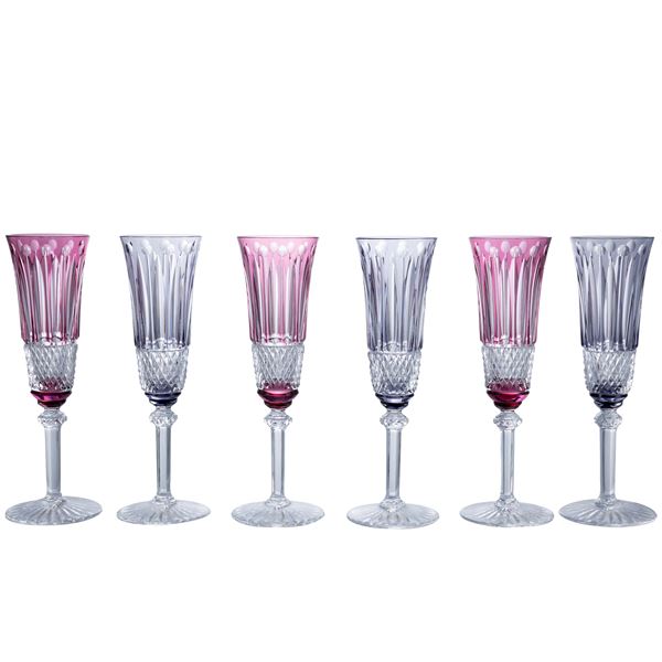 St. Louis, dodici flutes da champagne in cristallo colorato