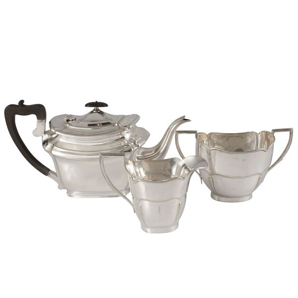 Group of silvered metal objects (3)