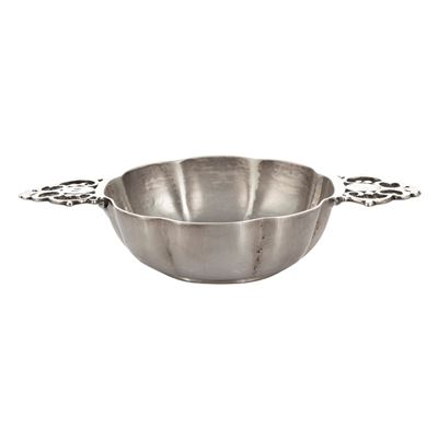 Bowl in Argento a Due Manici