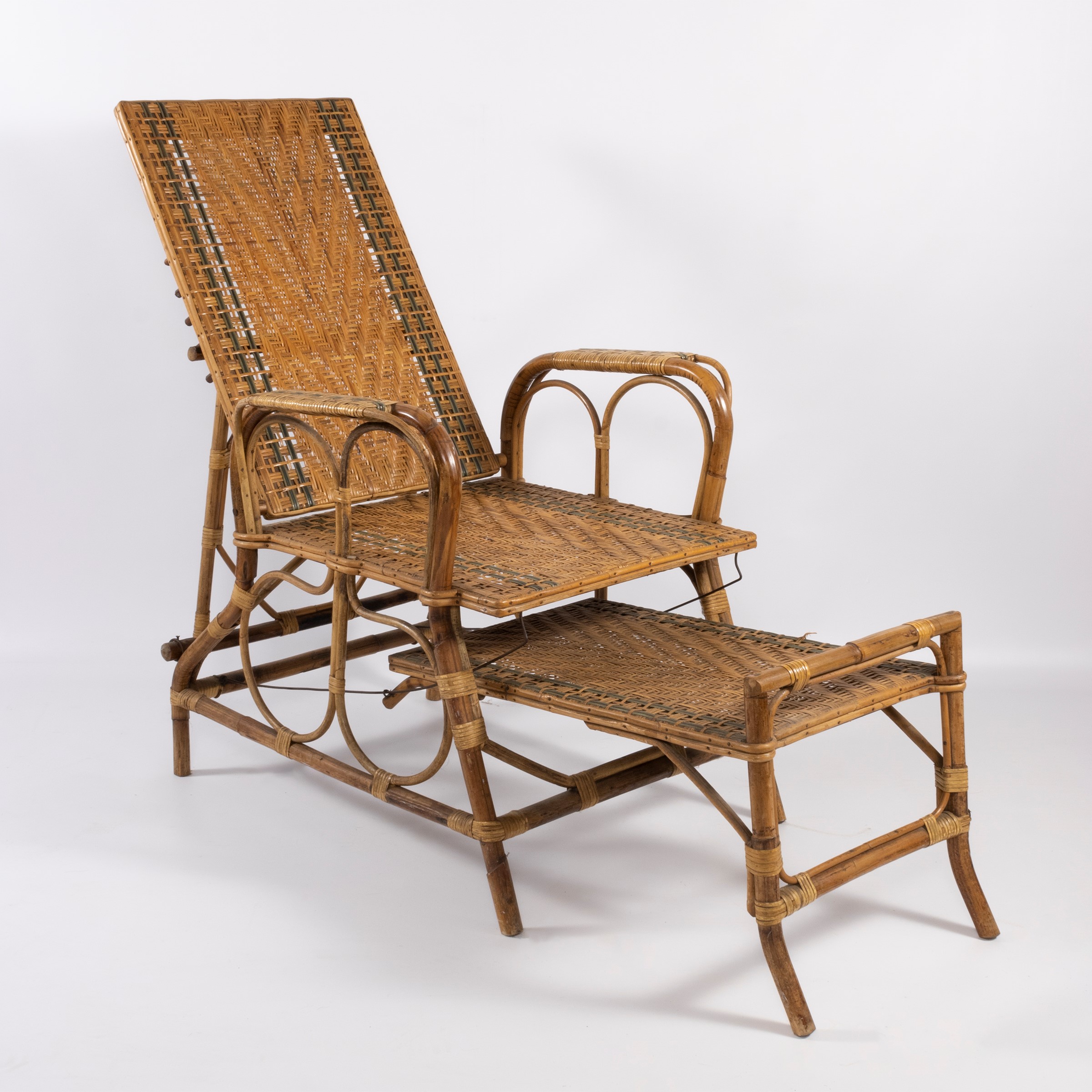 Erich Dieckmann, Chaise longue reclinabile in rattan, Polonia, anni '30-'40