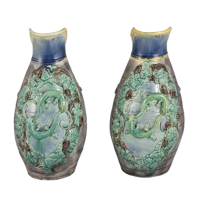 Coppia di Caraffe in Maiolica Smaltata