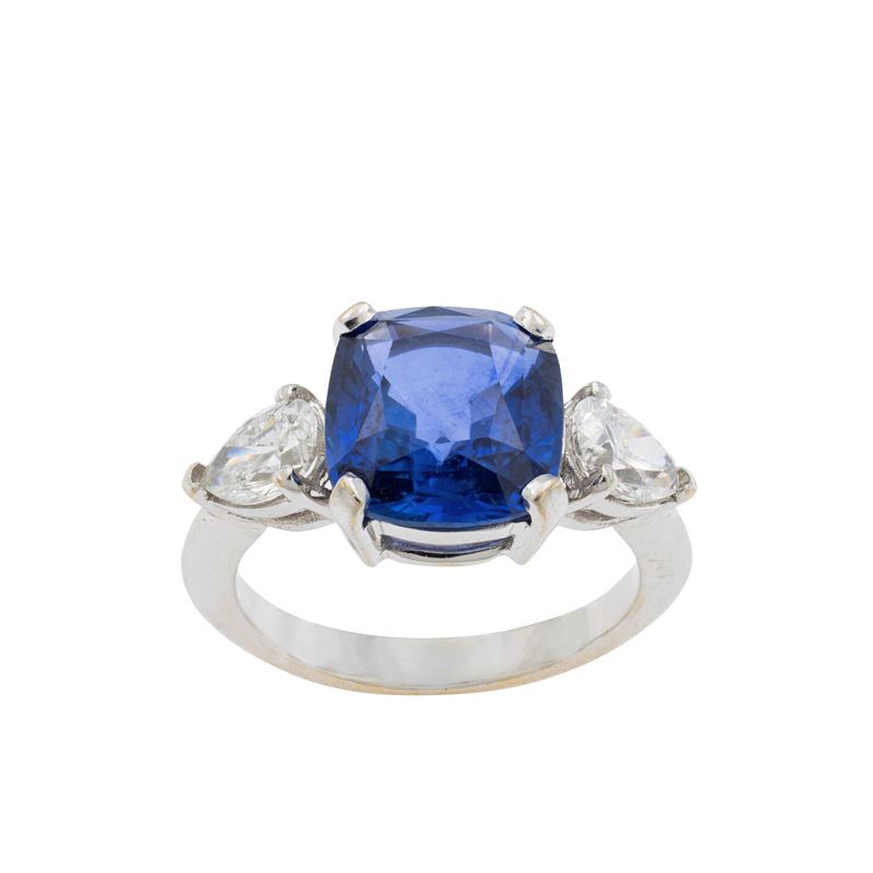 Anello in oro bianco 18kt zaffiro naturale Ceylon