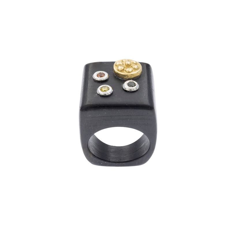 Anello in legno e oro giallo 18kt e tormaline