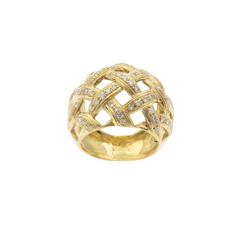 Anello in oro giallo 18kt e diamanti
