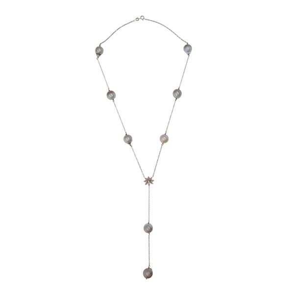 Collana in oro bianco 18kt perle coltivate e diamanti