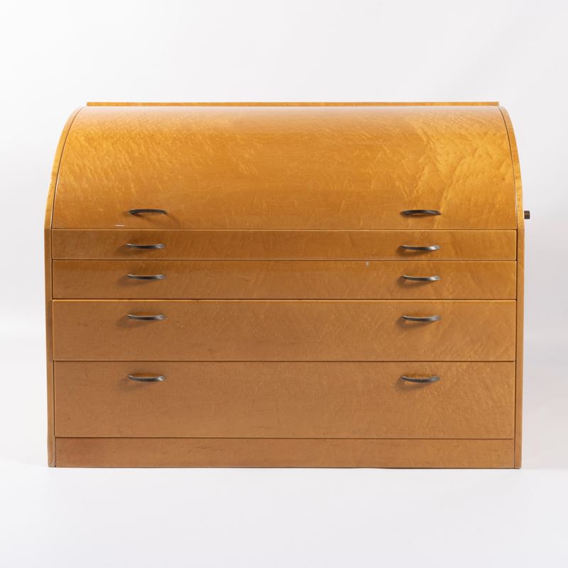 Giovanni Offredi - Cassettone in legno laccato