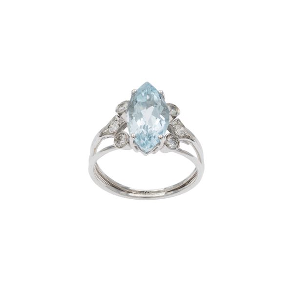 18kt white gold aquamarine and diamonds ring  - Auction JEWELS AND BIJOUX WEB ONLY - Colasanti Casa d'Aste
