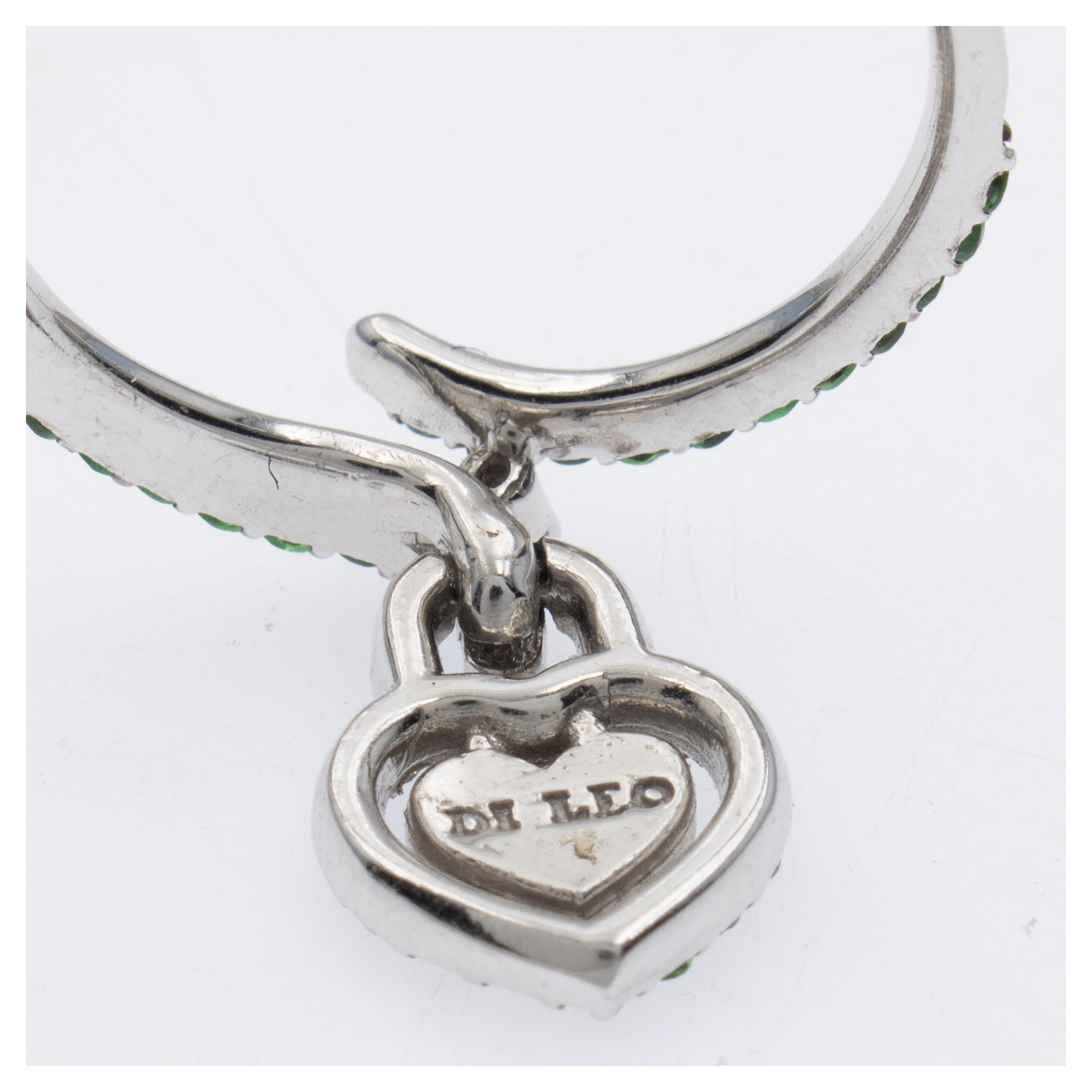 Anello lucchetto a cuore in oro bianco 18kt tsavorite e diamanti
