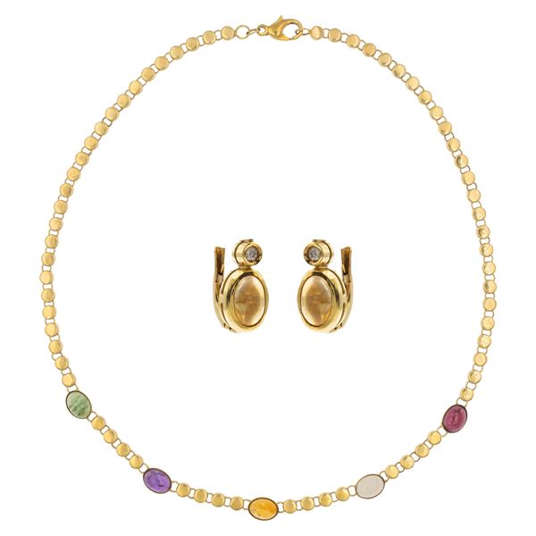 Collana e orecchini a monachina in oro giallo 18kt