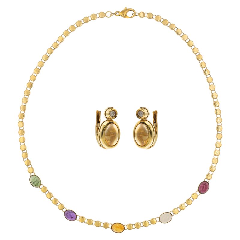 Collana e orecchini a monachina in oro giallo 18kt