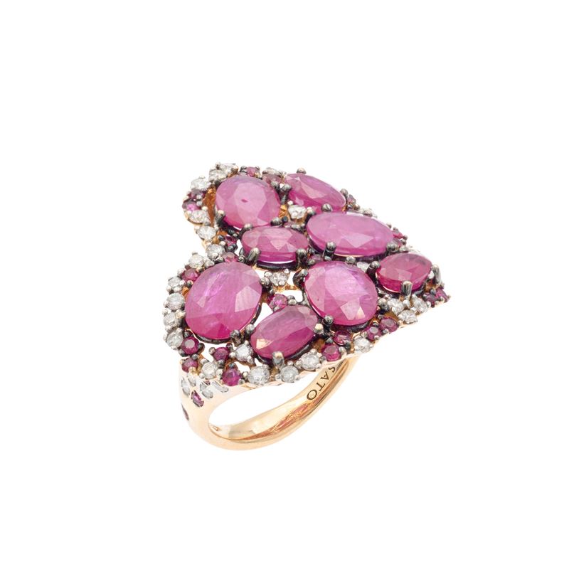 Anello cuore in oro rosa e bianco 18kt e rubini