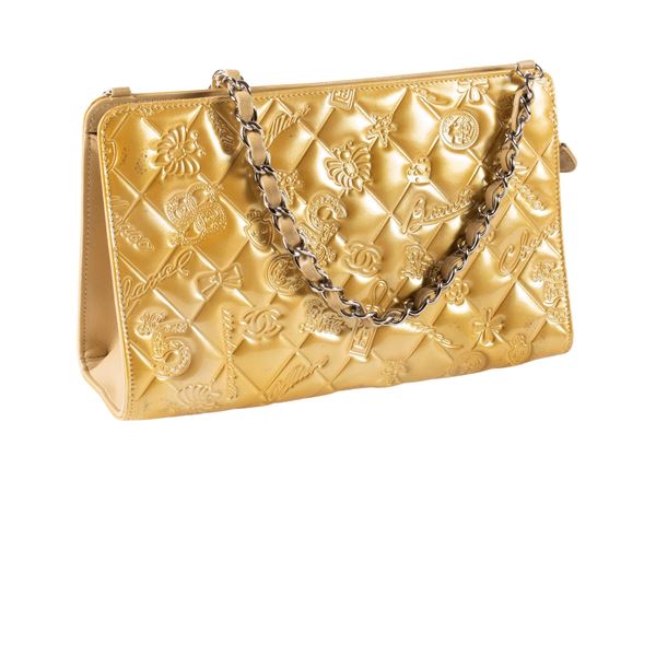 Icon Chain vintage shoulder bag