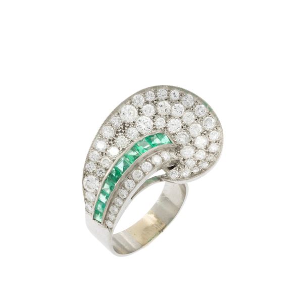 Platinum, diamonds and emerald ring