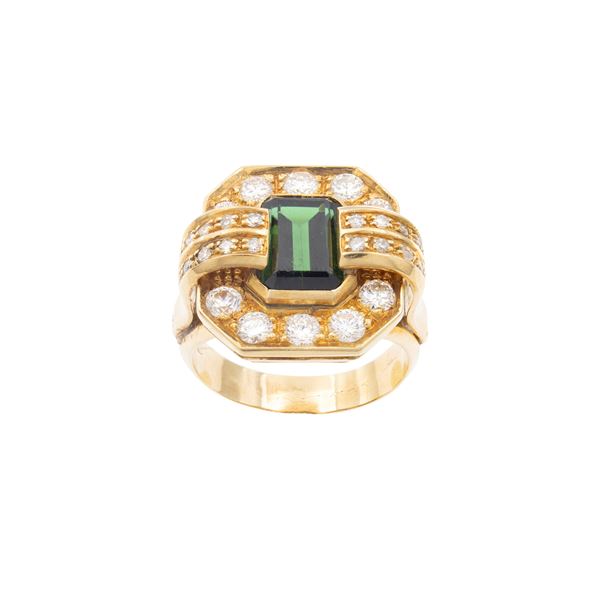18kt yellow gold green tourmaline and diamond ring