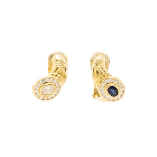 18kt yellow gold cornucopia lobe earrings