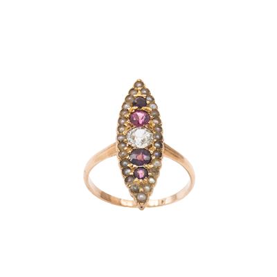 Anello a losanga in oro rosa 18kt con diamante e granati, primi '900