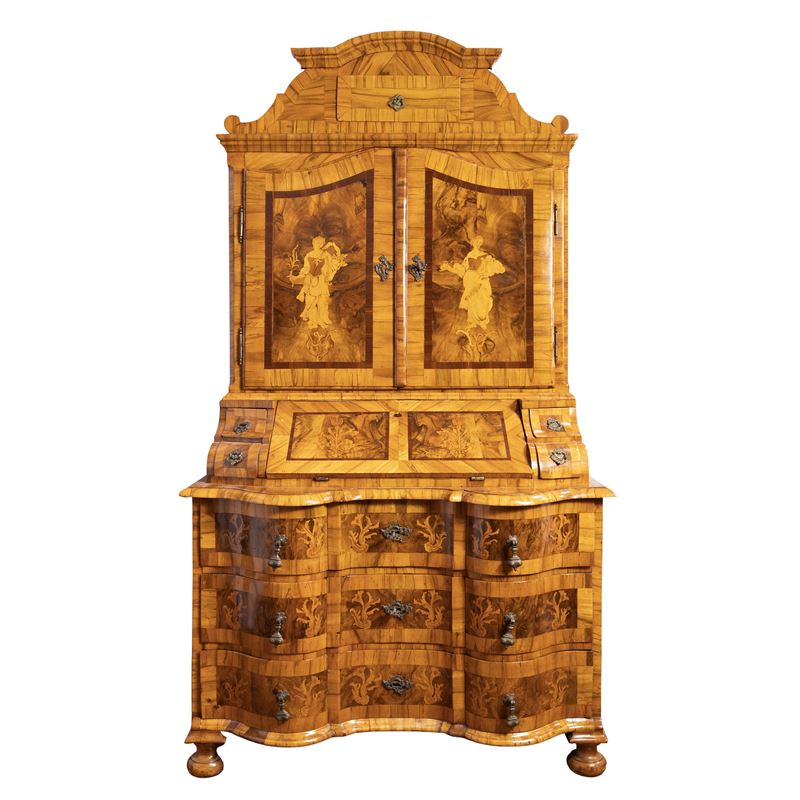 Trumeau a quattro corpi intarsiato e filettato in legni vari