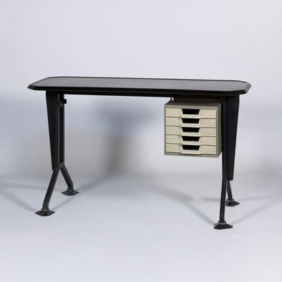 Scrivania con dattilo serie Arco in materiale plastico, 1963