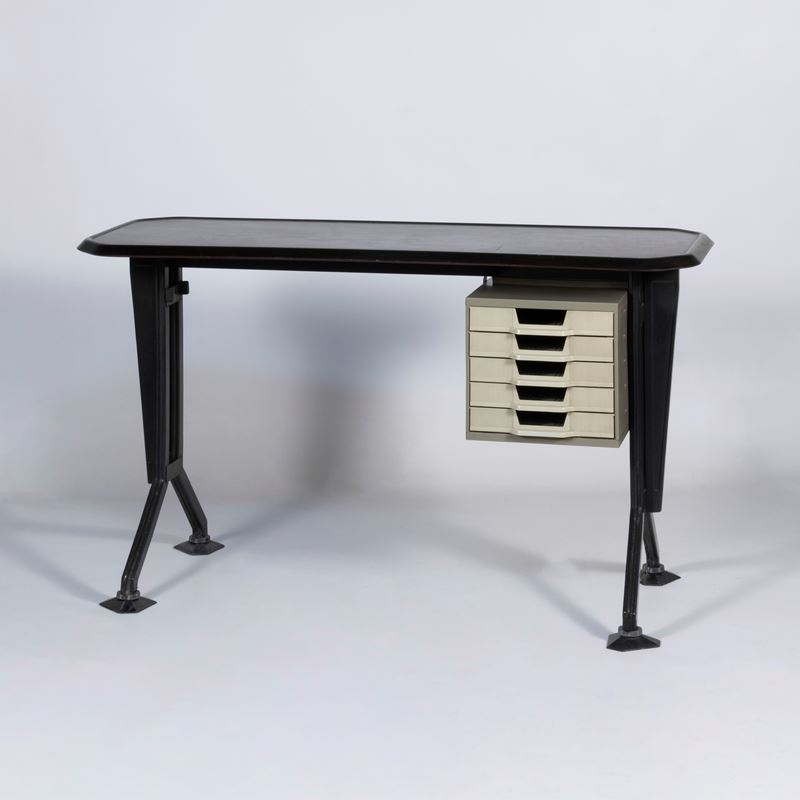 Bbpr Studio - Scrivania con dattilo serie Arco in materiale plastico, 1963