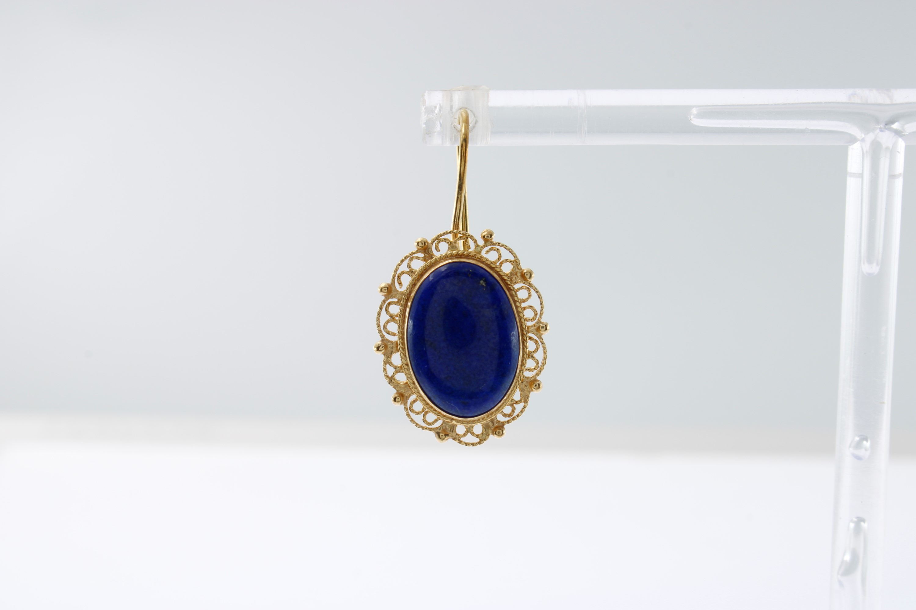 Demi parure composta da orecchini a monachina e anello