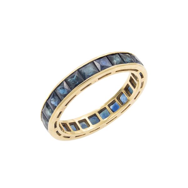 18kt yellow gold and sapphires ring
