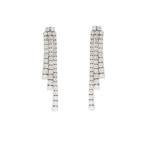 18kt white gold and diamonds pendant earrings