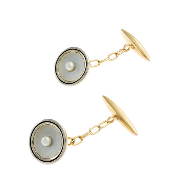18kt yellow and white gold, mother of pearl and peals cufflinks