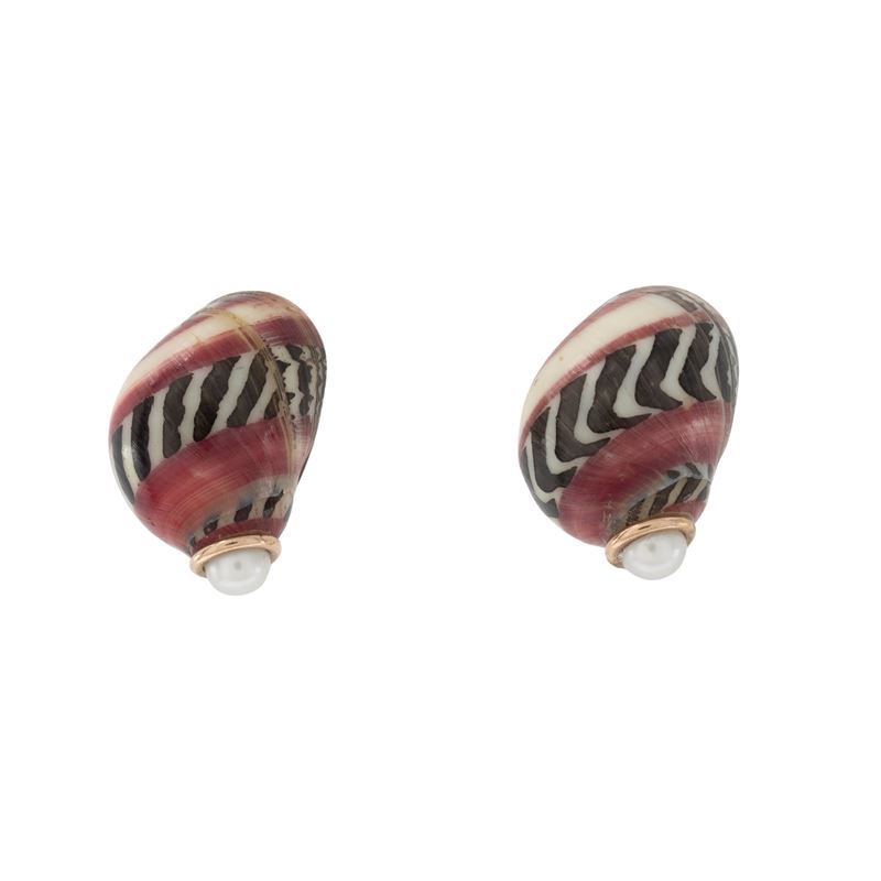 Orecchini a lobo in oro giallo 18kt conchiglie e perline