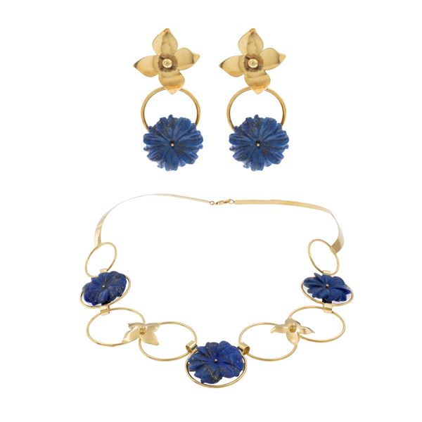 Demi parure with floral motif comprising a necklace and pendant earrings