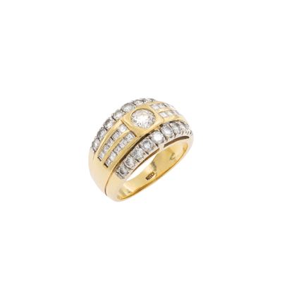 Anello a fascia in oro giallo 18 kt con diamante e decorazioni in diamanti