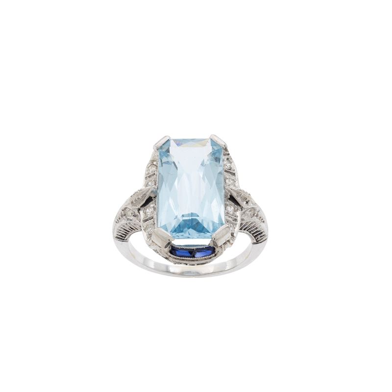 Anello in Oro Bianco 18kt con Aquamarina Naturale