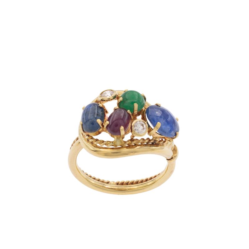 Anello in oro giallo 18kt zaffiri, smeraldo, rubino