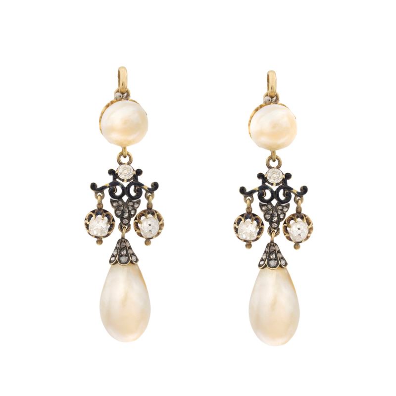 Antichi pendenti in oro giallo e argento con perle naturali e diamanti, primi '900