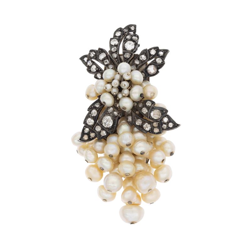 Antica spilla in oro e argento con perle, rose coroné e diamanti, primi '900