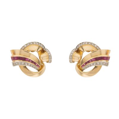 Orecchini a lobo in oro giallo e bianco 18kt con diamanti e rubini, anni '40/'50