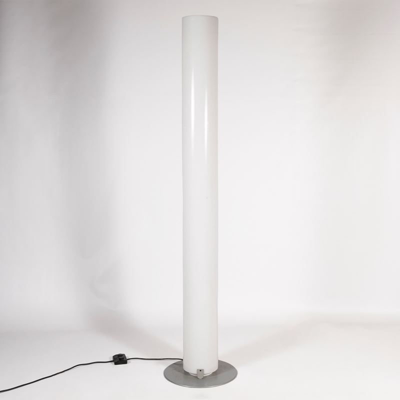 Achille Castiglioni - Lampada da terra modello Stylos, perspex e acciaio verniciato