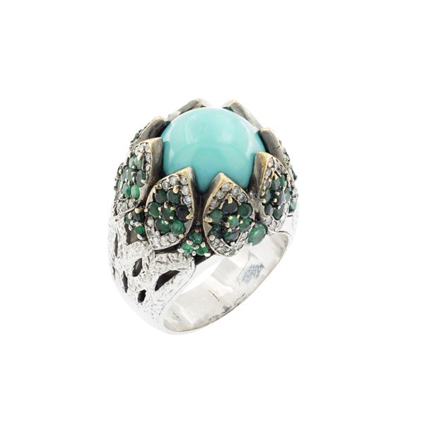 18kt white gold and natural turquoise cocktail ring