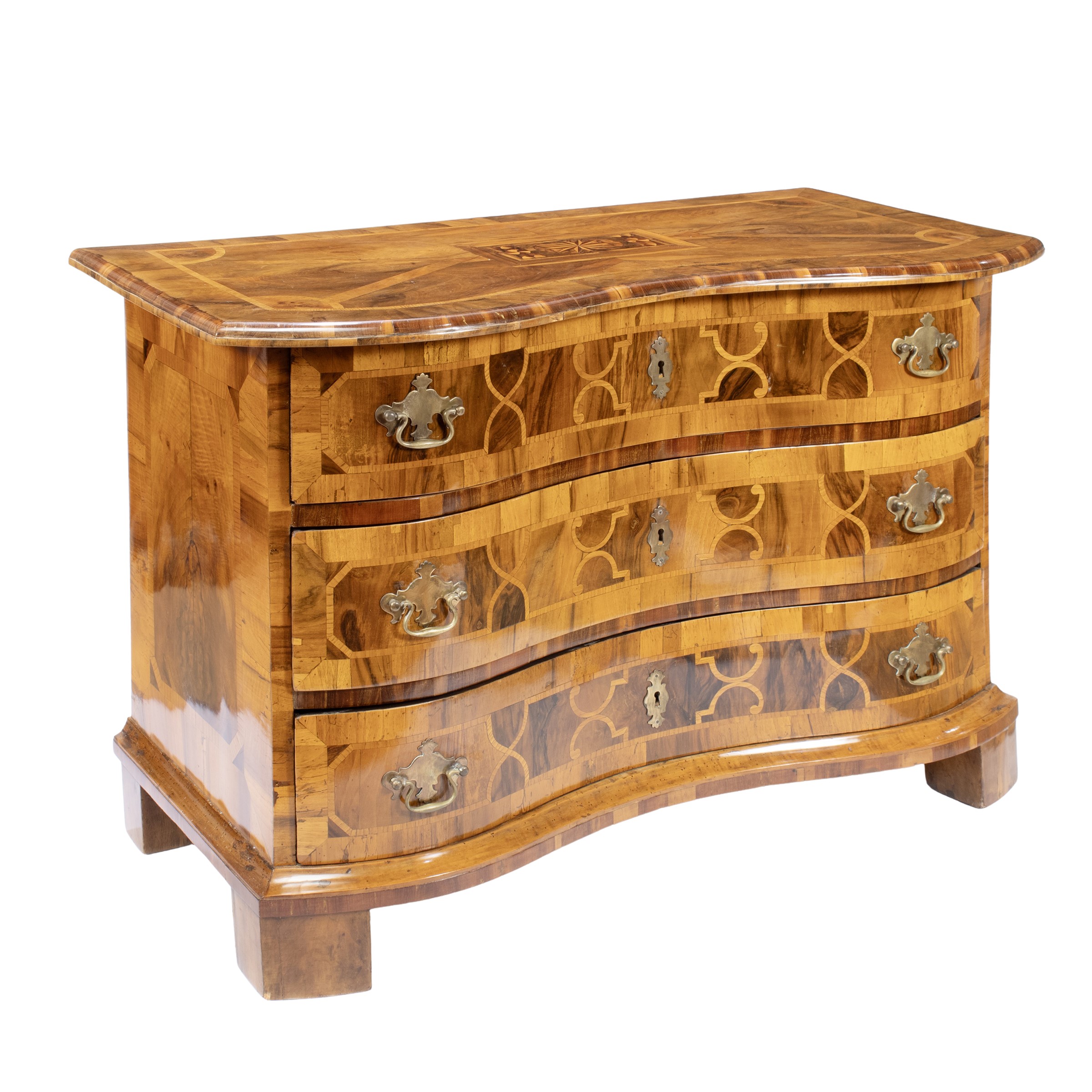 Cassettone intarsiato in legni vari