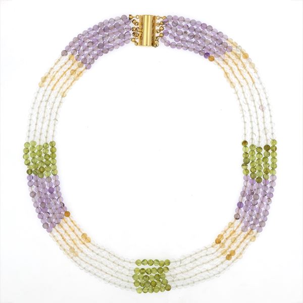 Collana a cinque fili di sfere in ametista, peridoti e quarzi