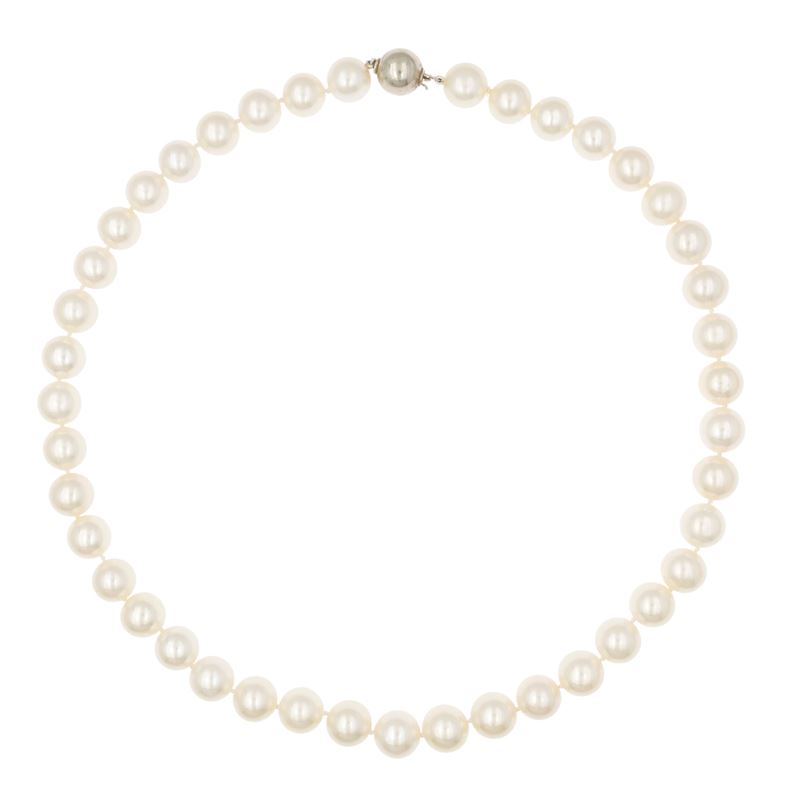 Collana ad un filo di perle coltivate