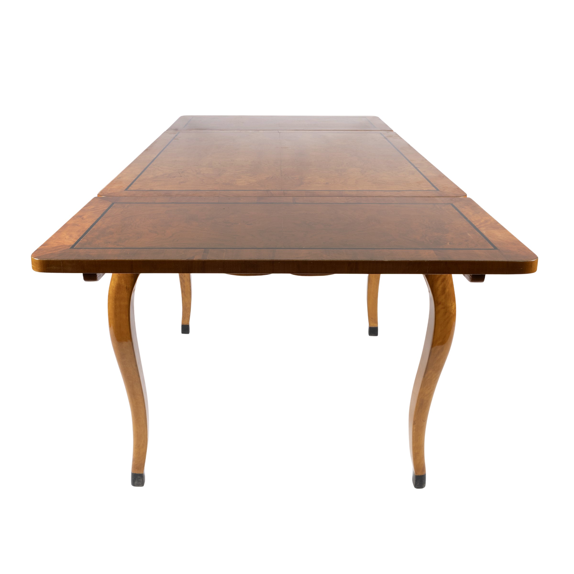Tavolo allungabile in stile Biedermeier, XX Sec., legno con filettature ebanizzate