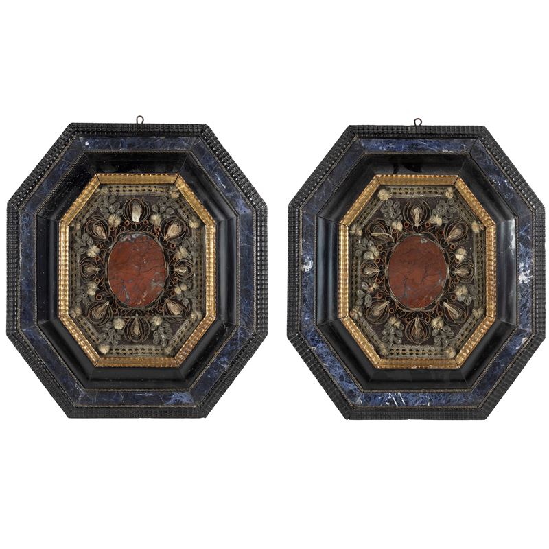 Coppia di cornici porta reliquie