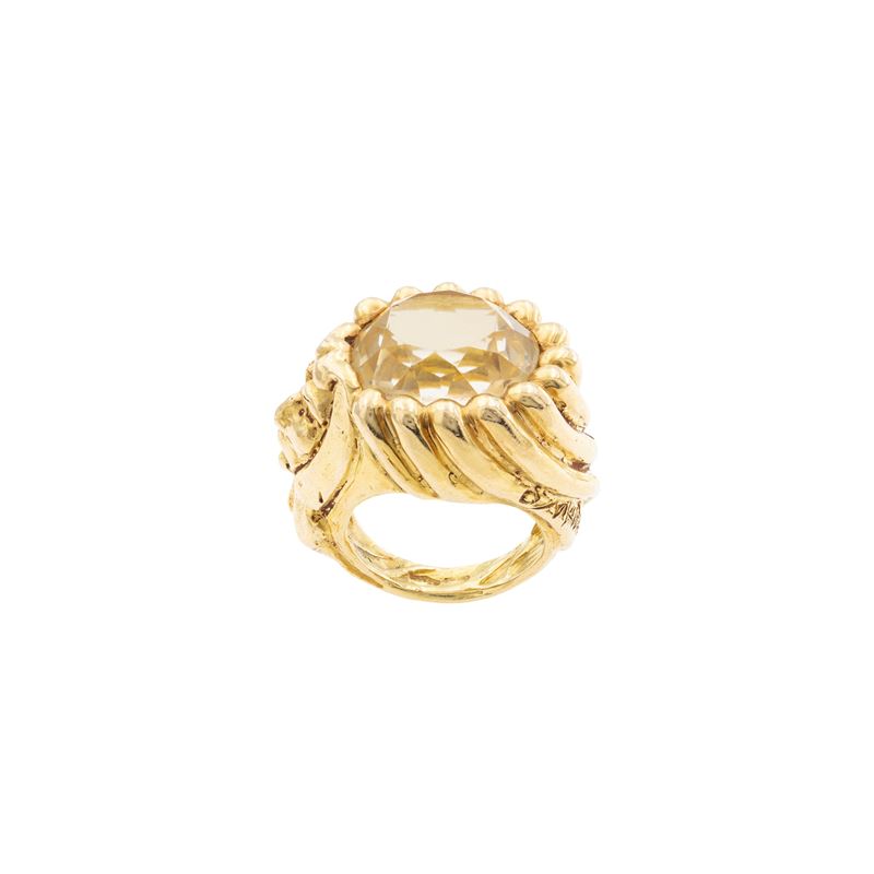 Germano - Anello scultura in oro giallo 18 kt con quarzo