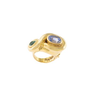 Anello scultura in oro giallo 18kt con zaffiro e smeraldo