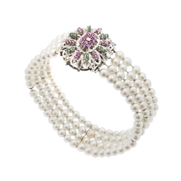 Bracciale a manetta quattro fili di perle coltivate