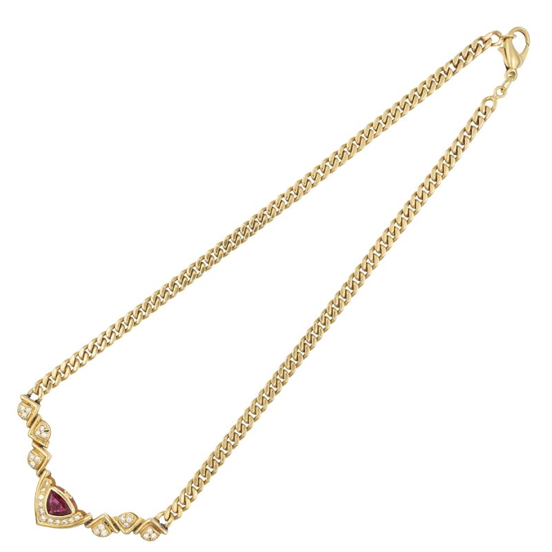 Ansuini, Collana in oro giallo 18kt con rubino naturale e diamanti